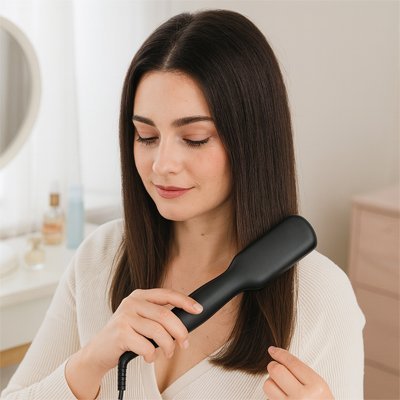 Brosse lissante chauffante effet naturel